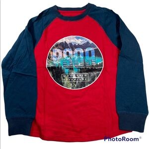 NWOT Long Sleeve Raglan Graphic Tee With Screen Print Size 10